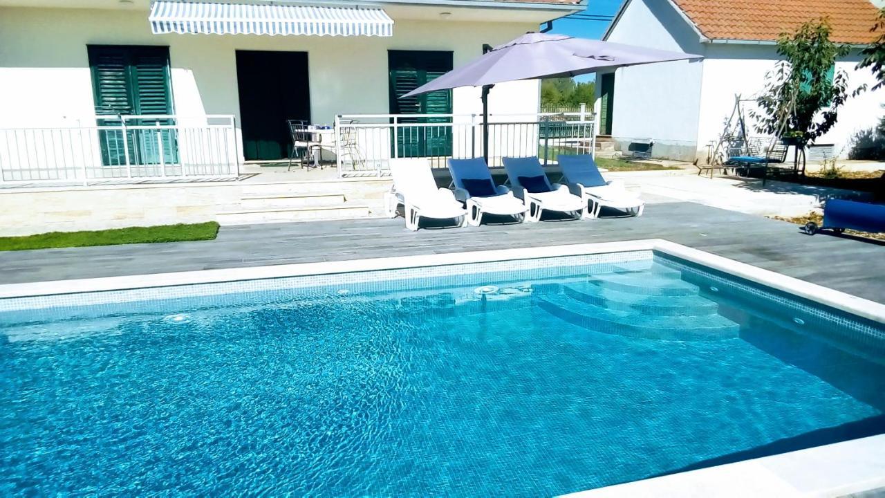 Villa Endi,A Gem Near Sibenik Unesic Экстерьер фото